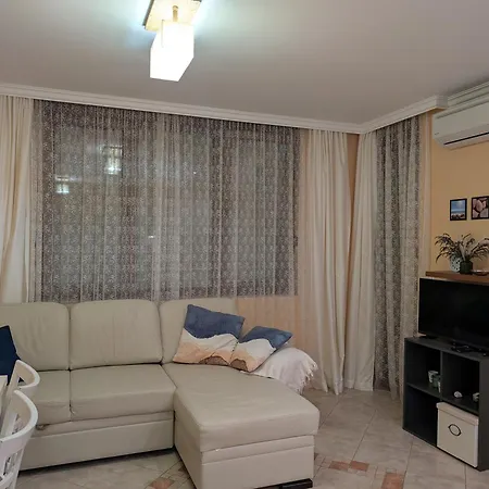 Elinor Santa Marina Apartment *