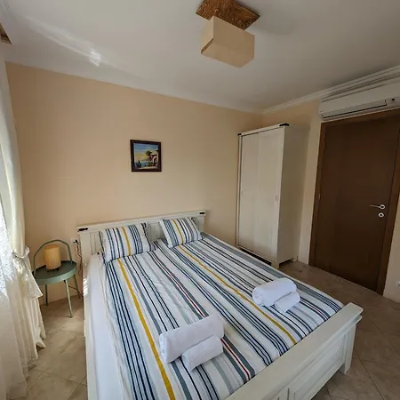Elinor Santa Marina Apartment Sozopol
